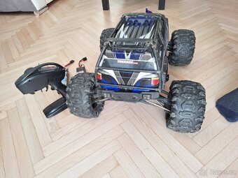 Traxxas Summit - 3