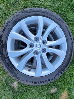 Letní sada 205/55/17 originál Mazda - 3