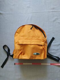Oranžový batoh - 3