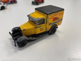 Dobové modely Matchbox Hotwheels Kaden (cena za kus) - 3