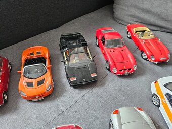 Modely 1:18 - 3