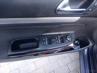 Osobní automobil VW GOLF KOMBI, SPZ: 4SY1164, VIN: WVWZZZ1KZ - 3