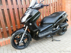 Yamaha X-Max 250 - 3