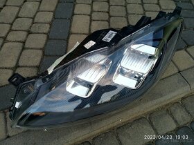 Světlo Ford Kuga 22+ - 3