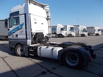 Tahač návěsů MAN TGX - 3