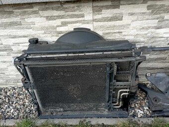 BMW E39 stěna možnost i s chladiči - 3
