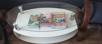 Konferenční stolek na kolečkách - 3
