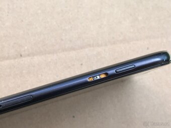 Samsung J5 2017 - černý - chybí tlačítko hlasitost - 3
