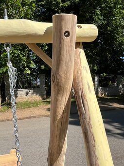 houpačka z akátu ,možný dovoz - 3
