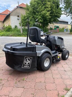 Zahradní traktor traktůrek MTD - 3
