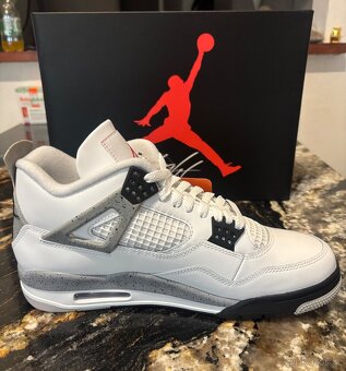 Nike - 3