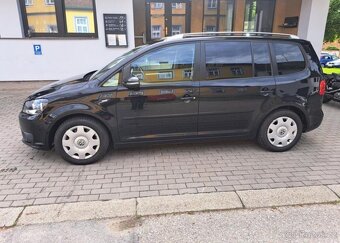 Volkswagen Touran 2,0 TDI Cup Comfort nafta manuál 103 kw - 3