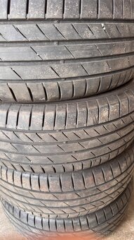 Letní penu 205/60 R16 Kumho Ecsta PS71 - 3
