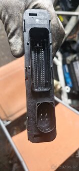 Kessy jednotka audi A8 4E D3 keyless - 3