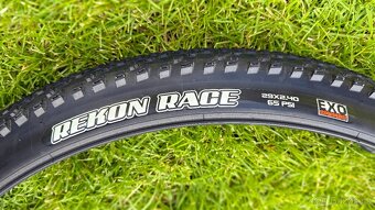 Plášť Maxxis Rekon Race 29x2,40 WT EXO drát, vč. duší - 3
