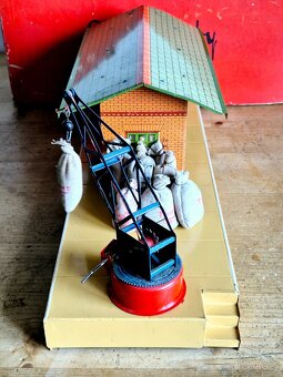 Vláčky - nádražní překladiště s jeřábem, Hornby, Francie - 3