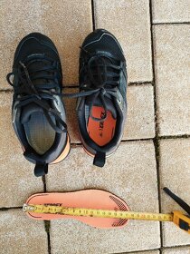 Trekové botasky Adidas vel.28 - 3