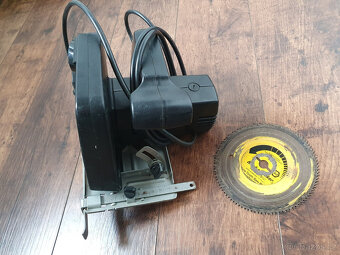 Ruční kotoučová pila Black & Decker, kotouč 140 mm - 3