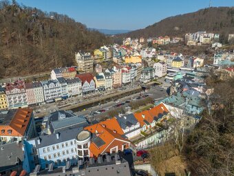 Prodej luxusního bytu 137m2 Divadelní nám. Karlovy Vary - 3