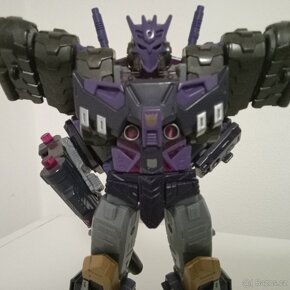 Transformers Legacy Evolution Voyager Class Tarn - 3