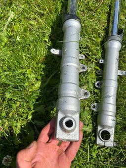 Vidlice na Yamaha Fz6N a Fz6 Fazer - 3