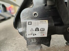 Originál nosiče Opel i s klicem - 3