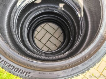 Zimní pneu Bridgestone 225/40/18 - 3