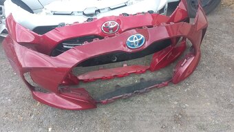 Toyota yaris přední naraznik - 3