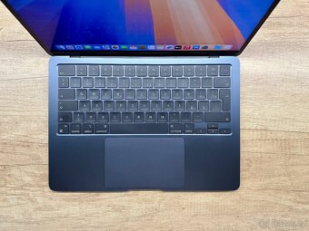MacBook Air 13" M2 CZ 2022 (8 GB RAM, 256 GB), baterie 100 - 3