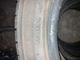 Gumy 205/45 R16 - 3