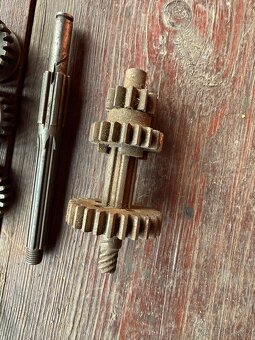 Jawa 500 OHC - převodovka - 3