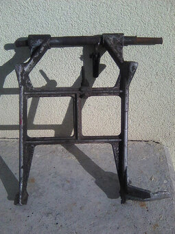 čz 125/175 476/477/486/487-podsedlové plechy,stojan,kryt zap - 3