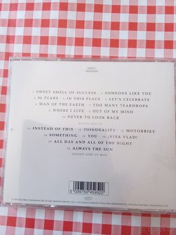 THE STRANGLERS 10 - 3