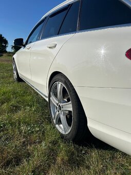 Mercedes Benz C - 3