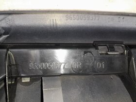 Přední mřížka Citroen Xara 9650059677. - 3