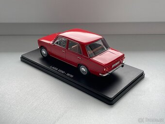 Model auta Lada 1200, Hachette 1:24 - 3