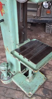 Sloupová vrtačka Stankoimport 2H118 - 3