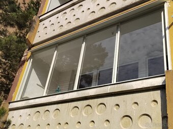 Prodám zasklení balkónové. - 3