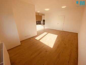 Pronájem byty 1+ KK, 40 m2 - Třebíč - Borovina, ev.č. 01597 - 3