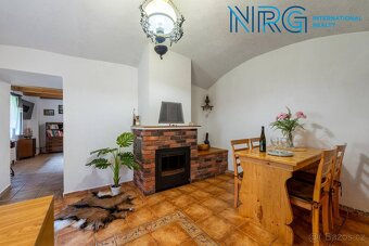 Prodej dvojdomu 6+kk a 4+1, Hradové Střímelice, Praha - Vých - 3