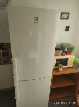Lednice Electrolux EN3201MOW - 3