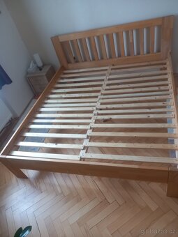 manželská postel z masivního dřeva 200 cm x 180 cm - 3