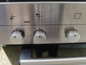 Vestavná trouba SIEMENS/ sklokeramická deska BOSCH - 3