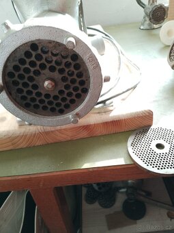 Elektrický mlýnek 32 - 3