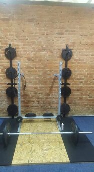 Posilovací Dřepovací Klec s Hrazdou - 3