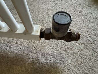 Topný žebřík - TOP stav/levně - 3