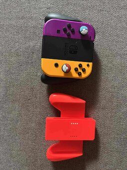 Nintendo switch - kompletní set (4 Joy-Cony, 7 her) - 3