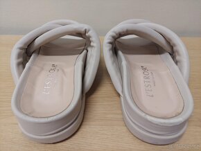 Dámské sandály na jedné pátě poškozený velikost 36 - 3