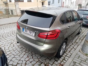 BMW 218i Active Tourer - 3
