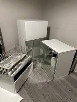 Skříň a skříňky - 3